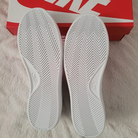 Nike Court Royale 2 Womens Shoes - Picture 4 of 4